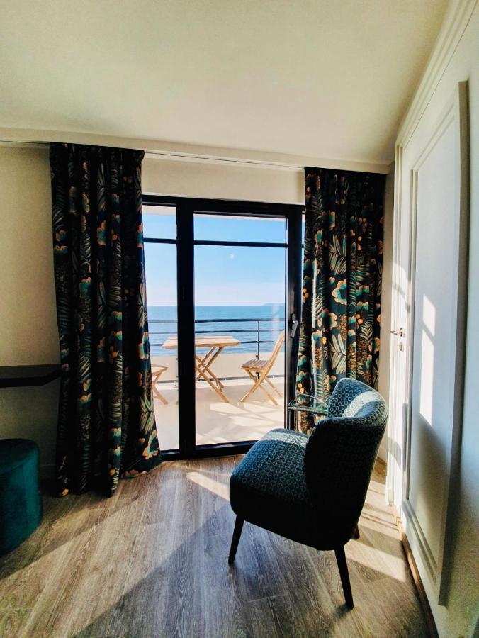Le Paquebot Hotel Villerville Kültér fotó
