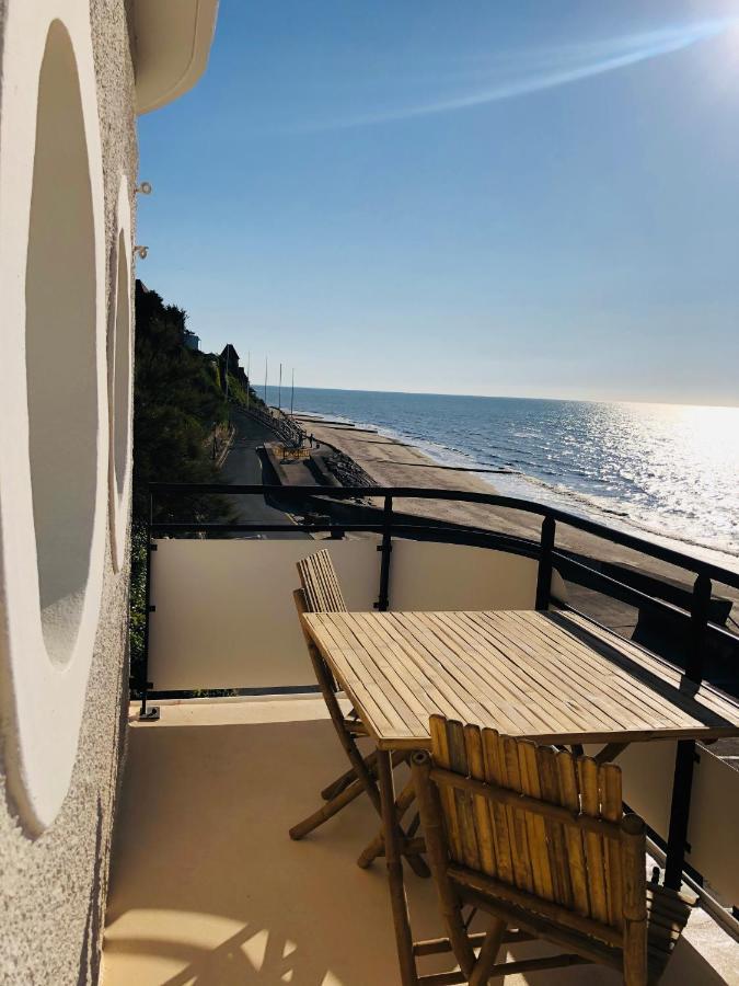 Le Paquebot Hotel Villerville Kültér fotó