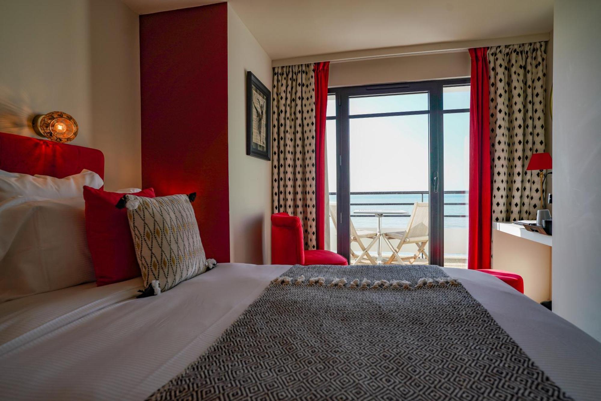Le Paquebot Hotel Villerville Kültér fotó